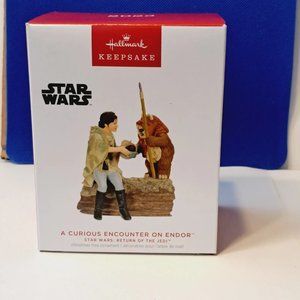 2023 Hallmark Keepsake Ornament Star Wars A CURIOUS ENCOUNTER ON ENDOR - NIB